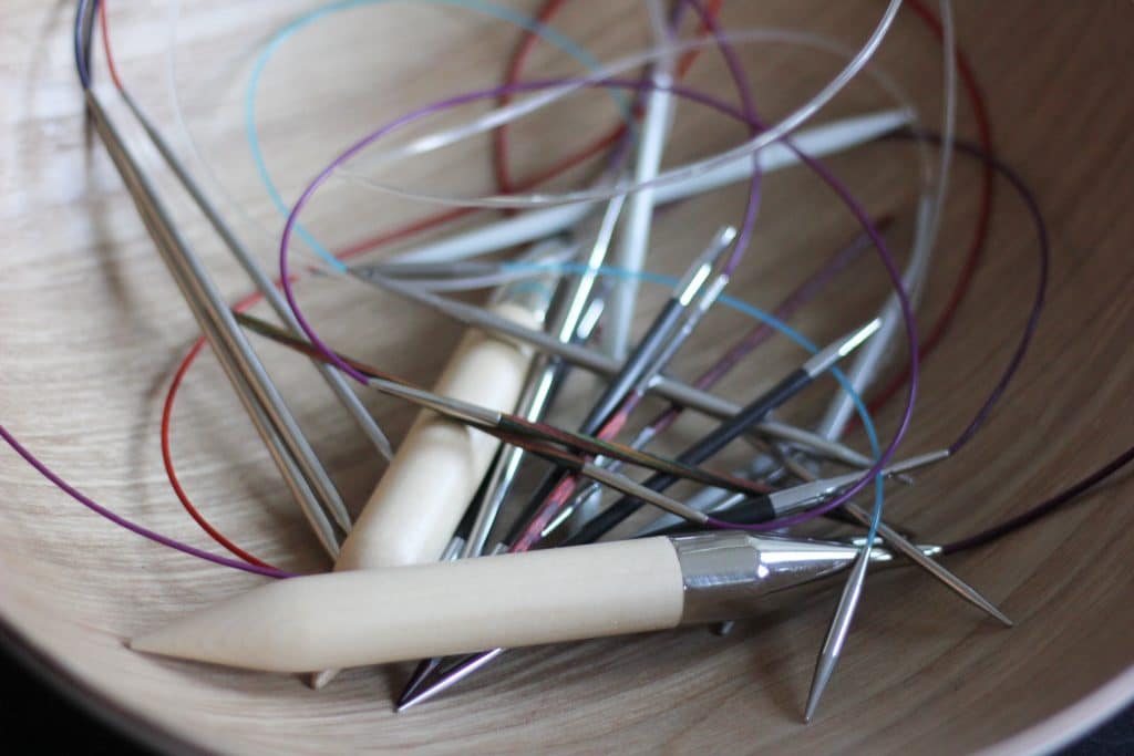 Apprendre à tricoter en rond - Blog tricot