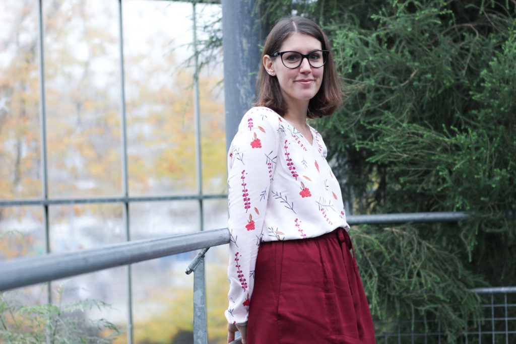 Tissu Lise Tailor - Falling flowers rose - Blouse Suun