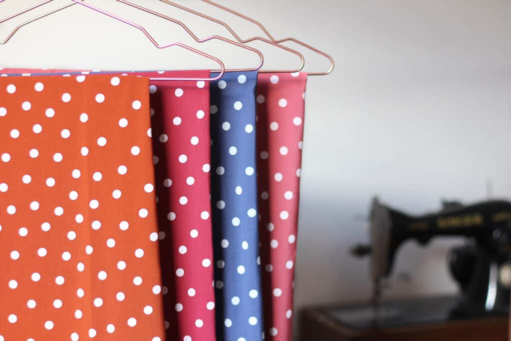 Tissu viscose à pois - Dancing polka - Lise Tailor