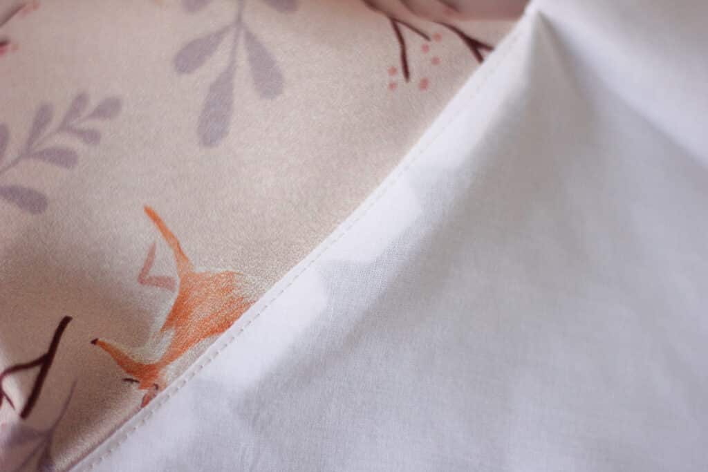 Coudre une encolure coeur