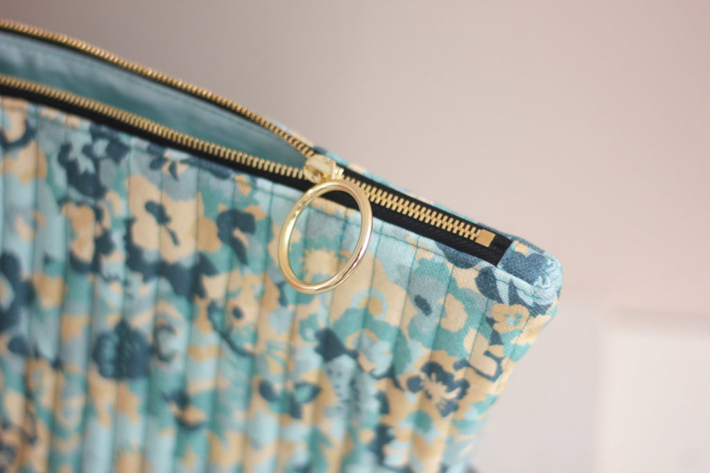 Kit de couture - Pochette zippée - sac à projet - In the green meadow - Lise Tailor