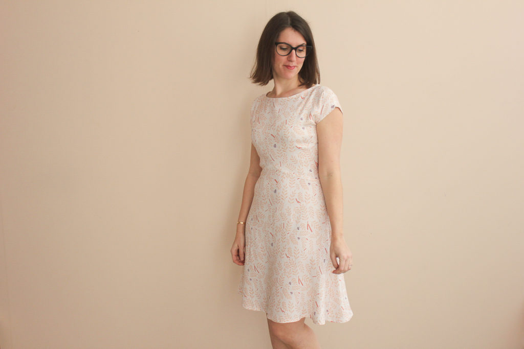 Tissu crêpe de viscose - Busy bee pêche - Robe Alina - Mouna Sew - Lise Tailor