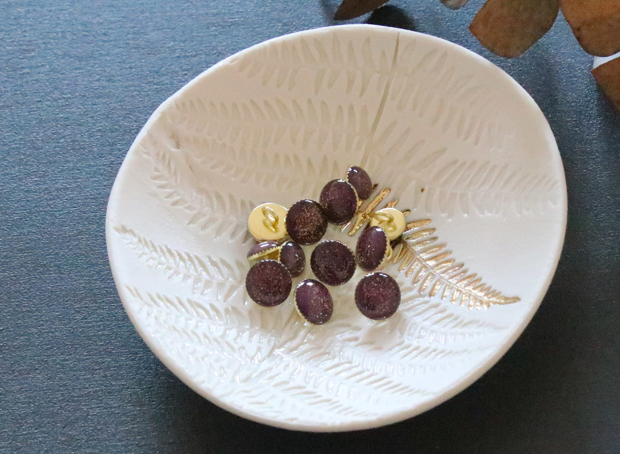 Bouton de bottine pailletté or- Violet – Image 2