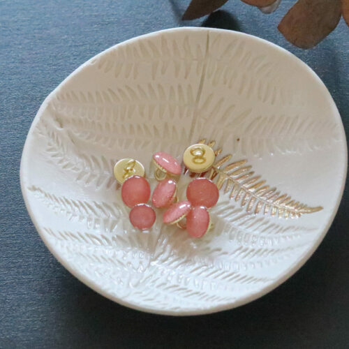 Alternative view of Bouton de bottine pailletté or - Corail