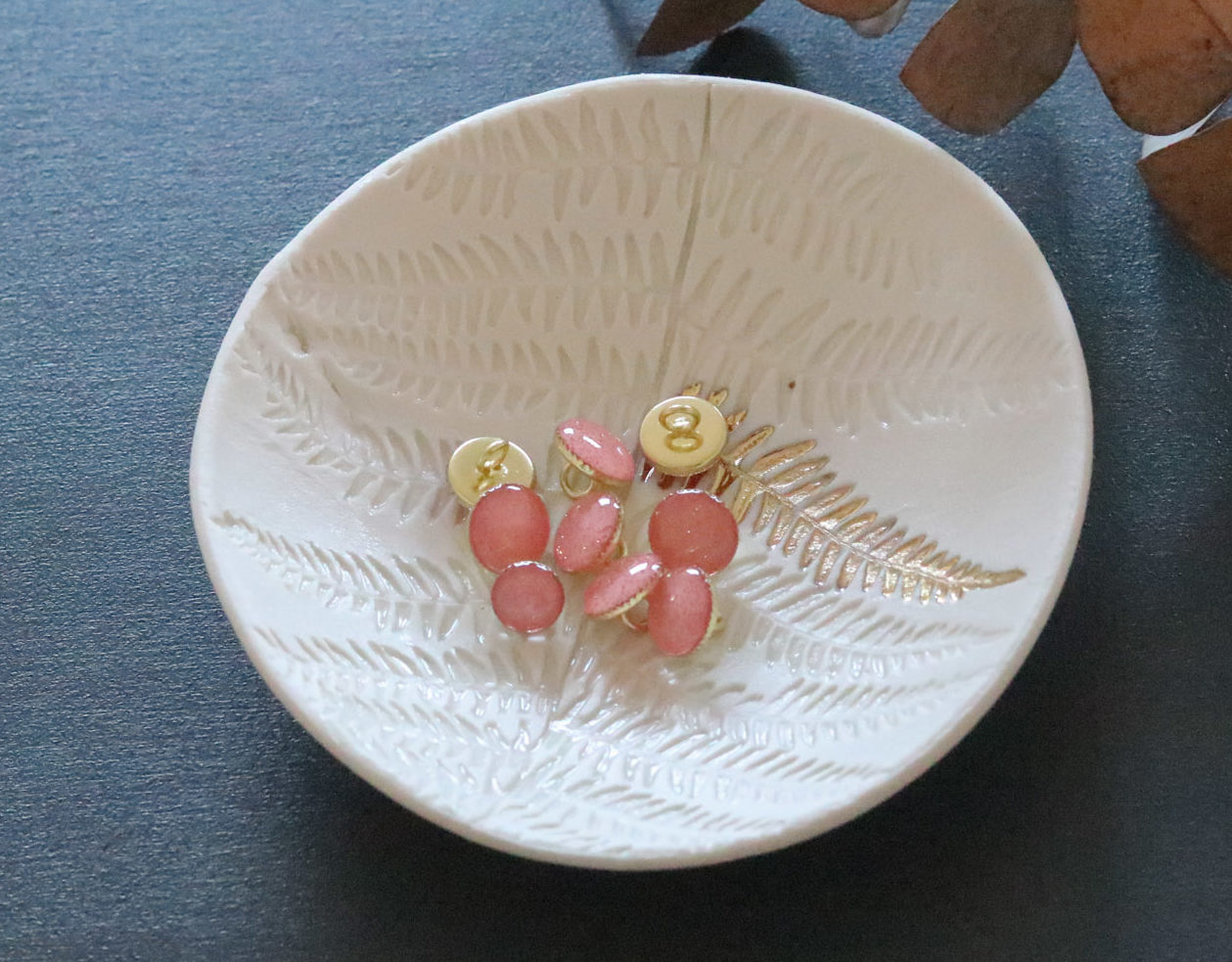 Bouton de bottine pailletté or - Corail – Image 2