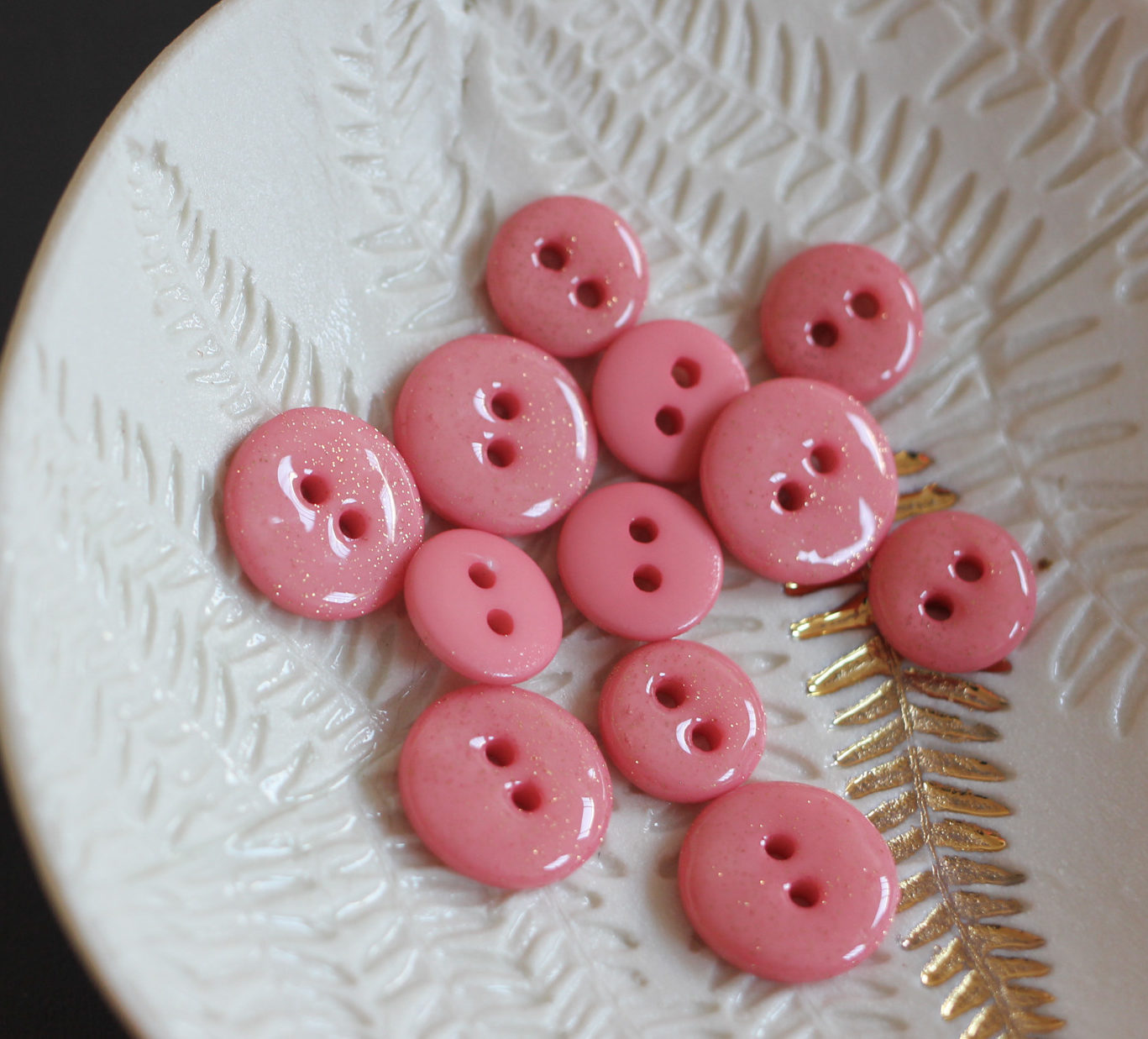 Bouton glitter deux trous - corail