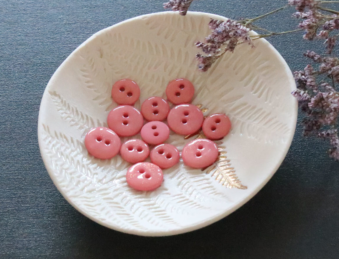 Bouton glitter deux trous - corail – Image 2