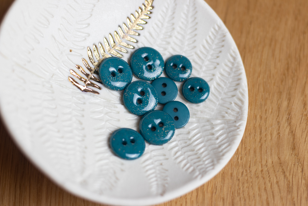 Bouton glitter deux trous - Vert sapin – Image 2