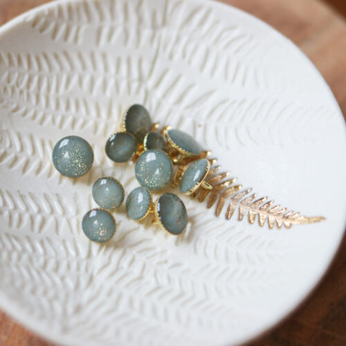 Alternative view of Bouton de bottine pailletté or - Verveine