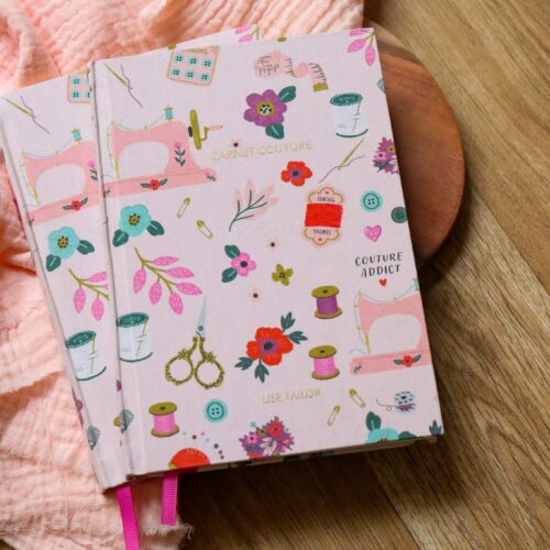 Alternative view of Carnet recouvert de tissu motif couture