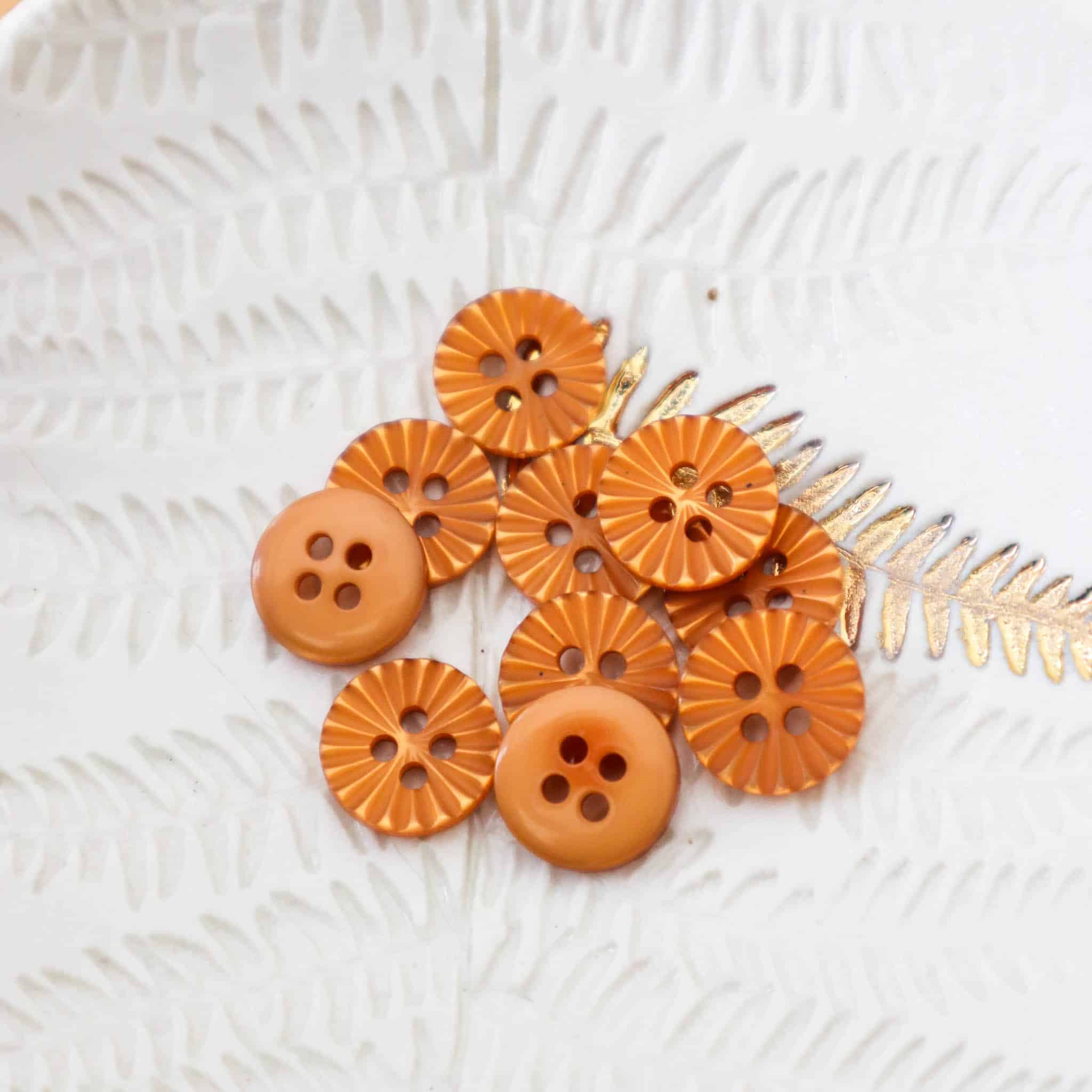 Bouton Pâquerette - Bouton d'Or