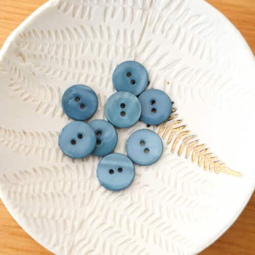 Alternative view of Bouton en nacre plat - Orage