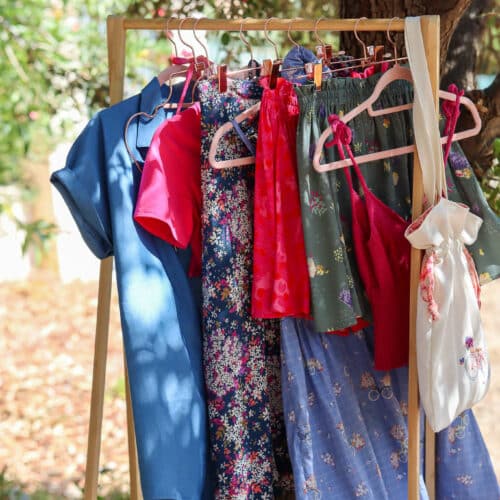 Alternative view of Escapade au Soleil - Livre de patrons