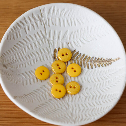 Alternative view of Bouton glitter deux trous - Mimosa