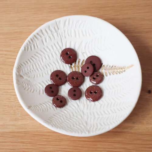 Alternative view of Bouton glitter deux trous - Châtaigne